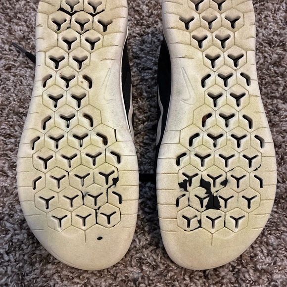 Nike Women’s Black Lace Up Free RN Running Shoes Black- Size 7.5 - Picture 10 of 10